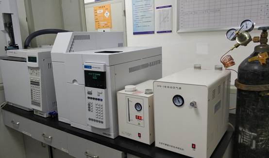 说明:4气相分析室3